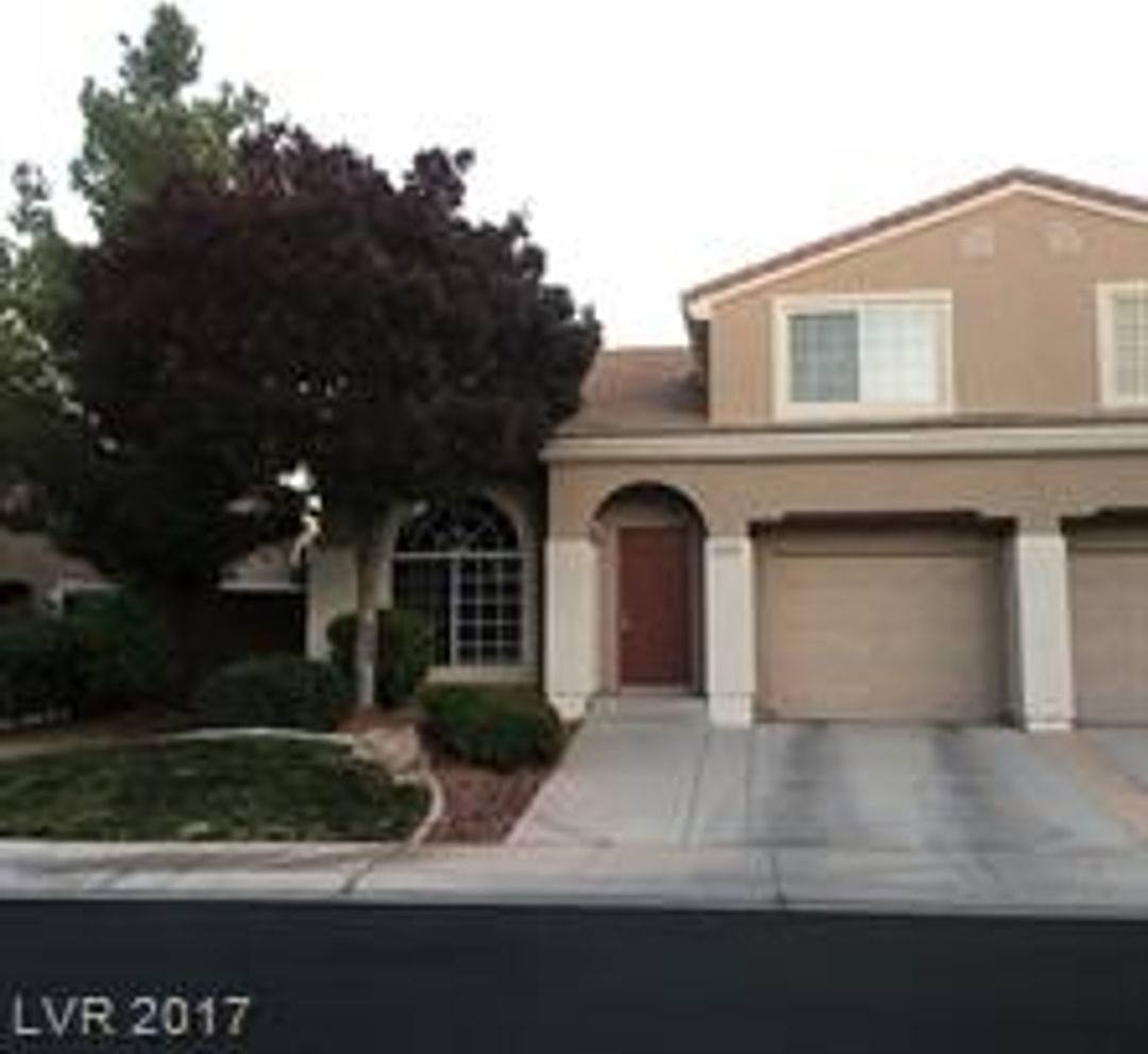 Clean and well maintained 2 bedrooms, 2 Bath townhouse in Silverado Ranch