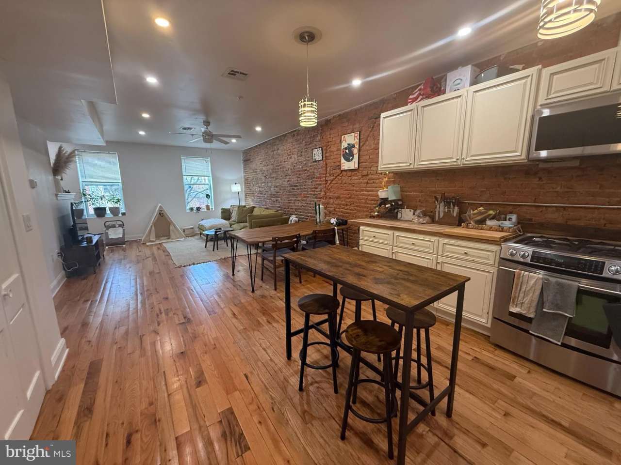 2005 N MASCHER Street unit: B