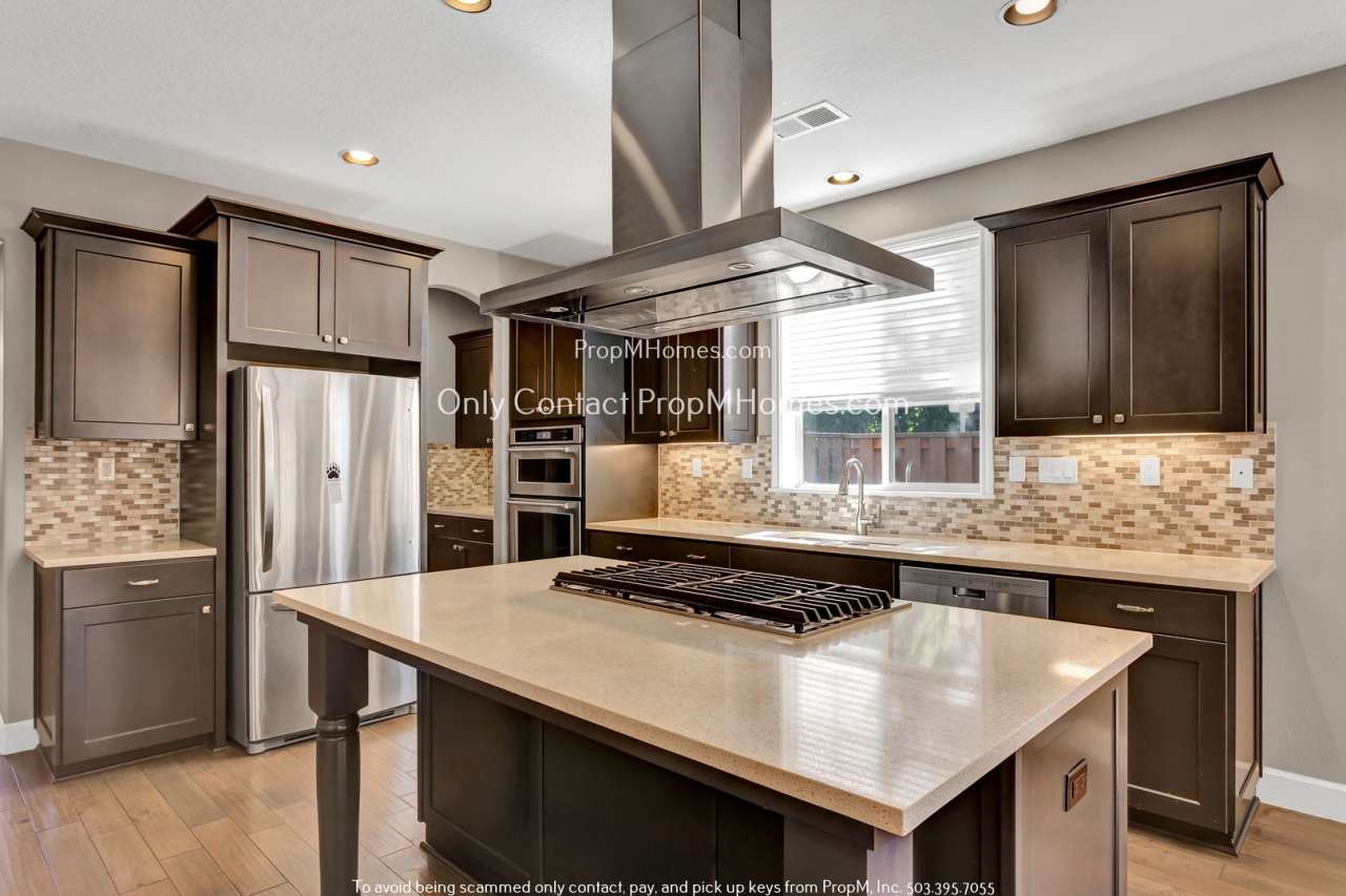 Discover Luxury Living with Exceptional Amenities at Arbor Oaks!