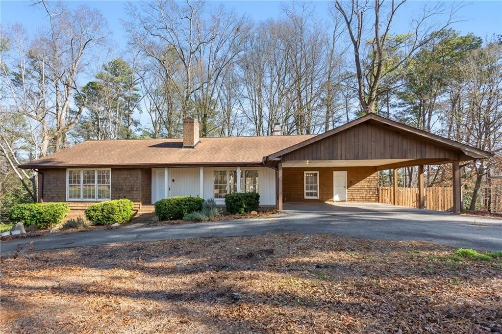 3355 Pinetree Drive SE