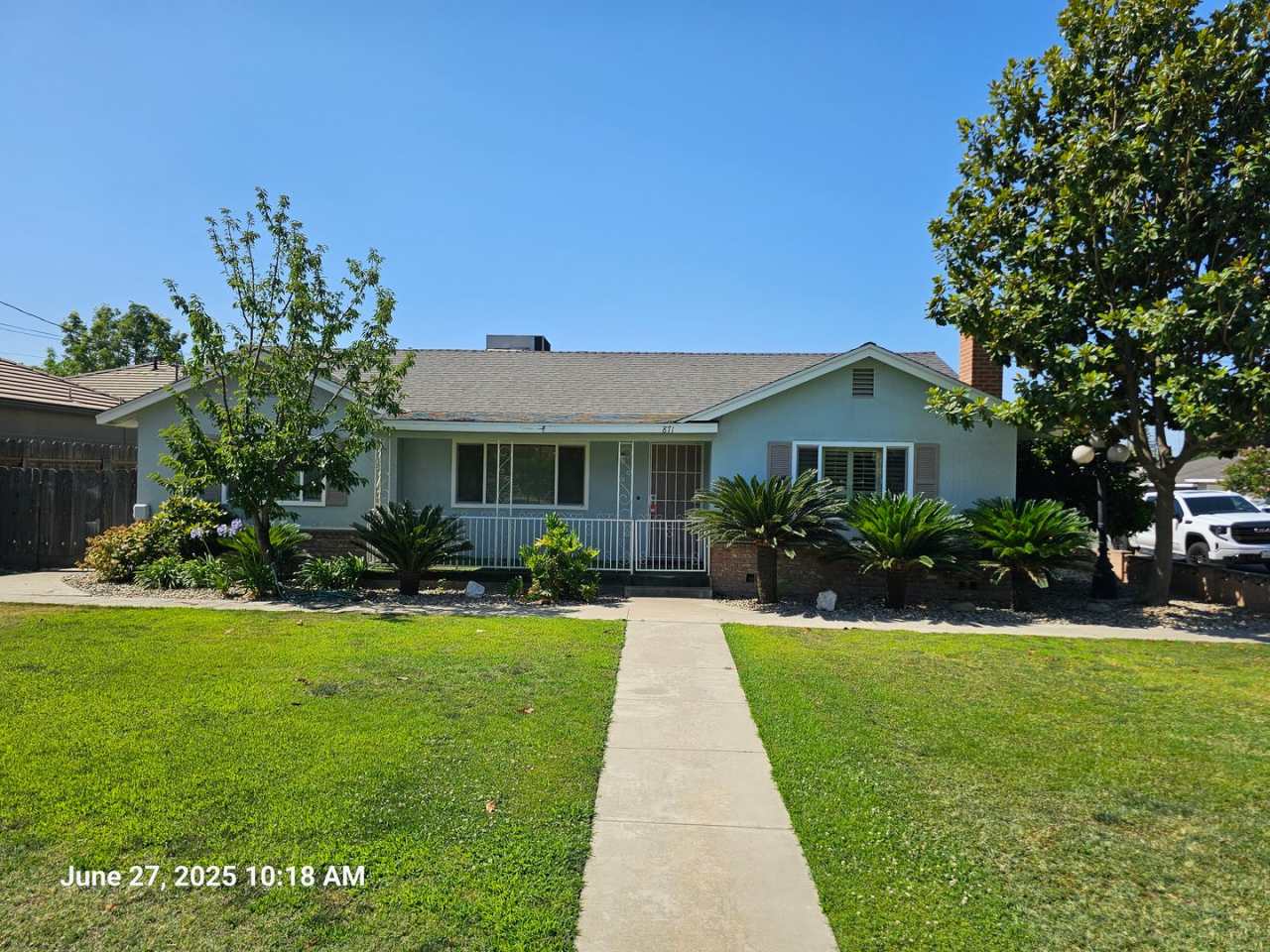 871 E. Merritt Ave.