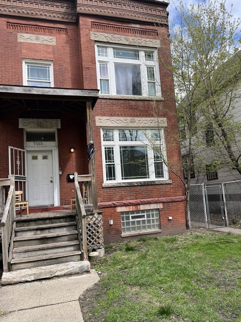 7115 S Emerald Avenue