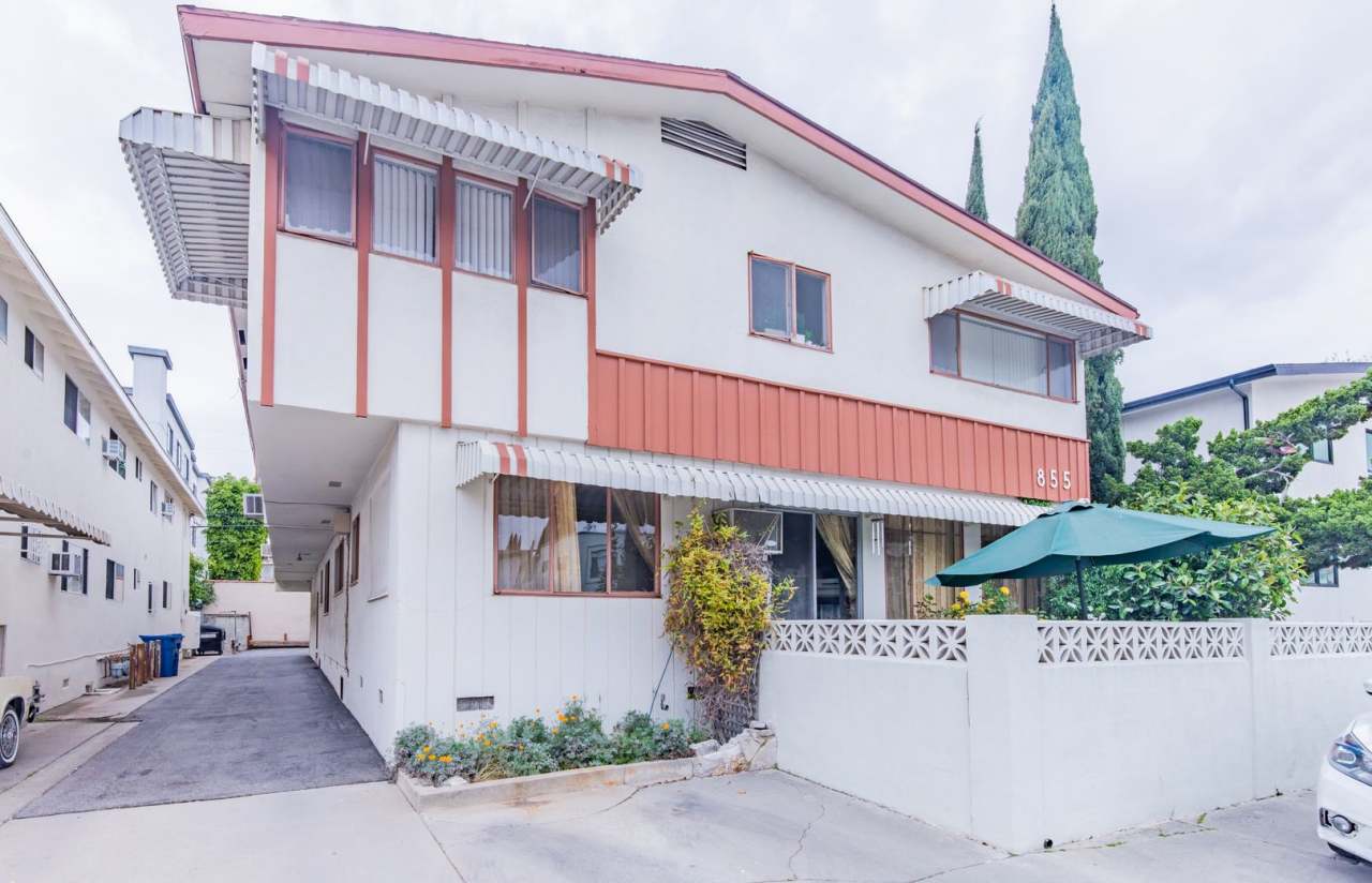 855 Sherbourne Drive