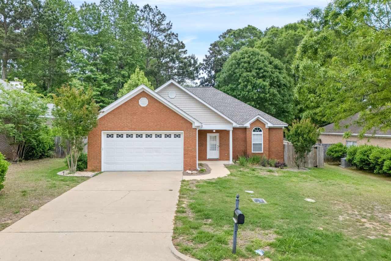 1417 Cloverbrook Circle