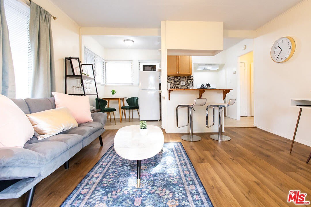 313 Fischer St unit: B