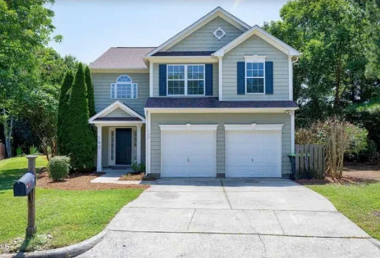 Spacious 4BR House in Apex