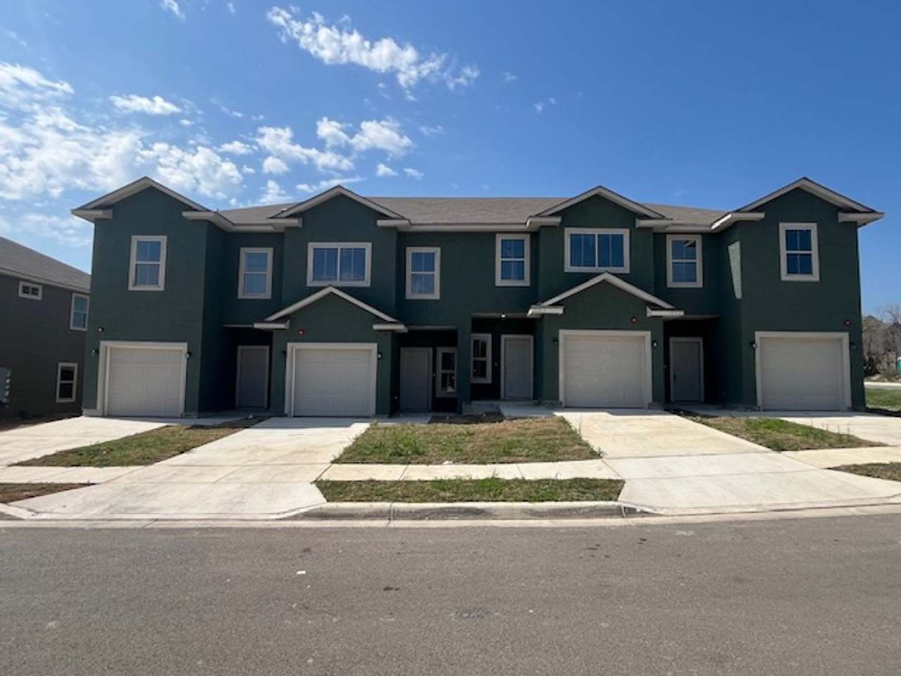 13321 Reid Meadows, Live Oak, TX. 78233