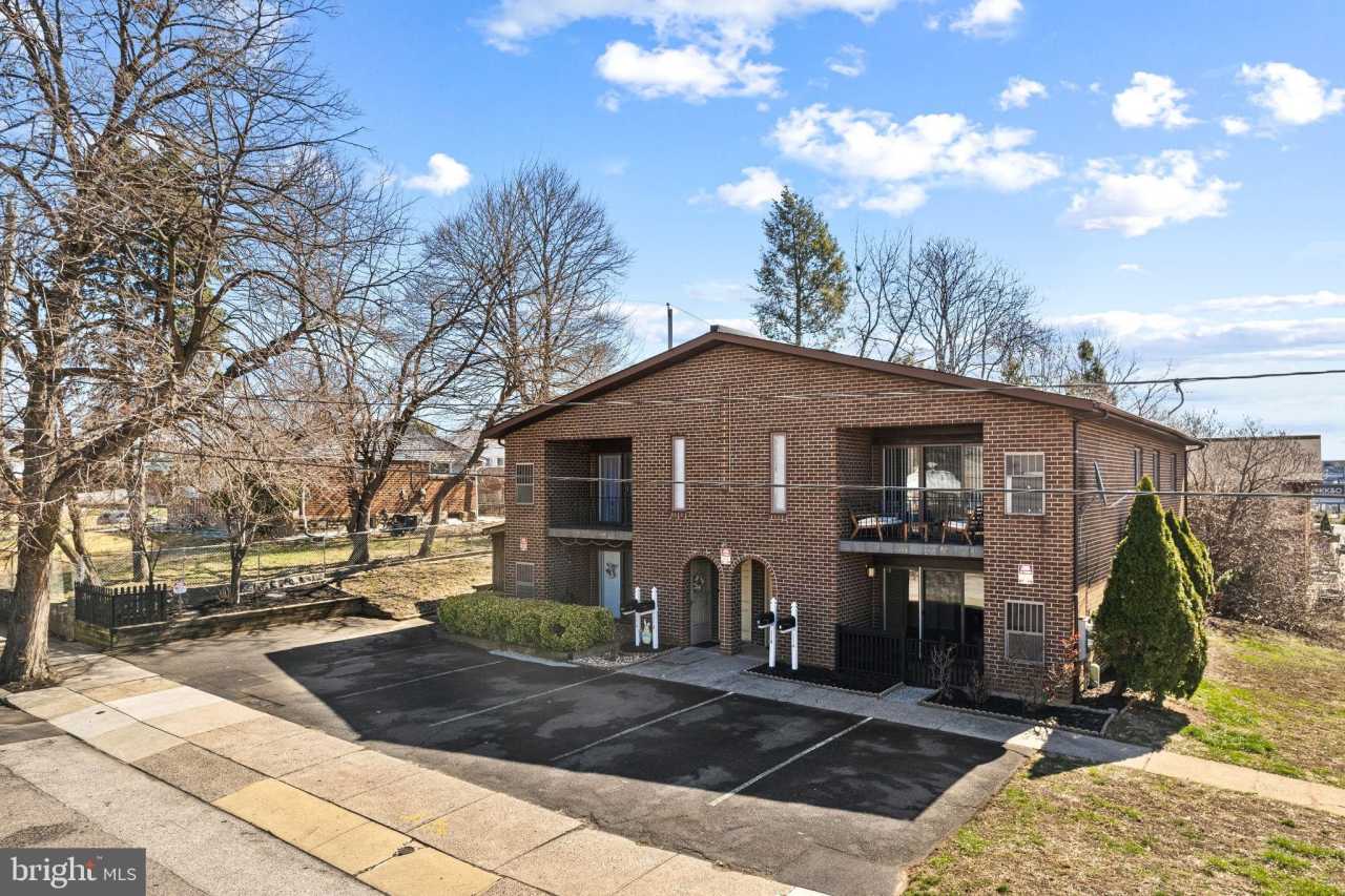 9505 NORTHEAST AVENUE