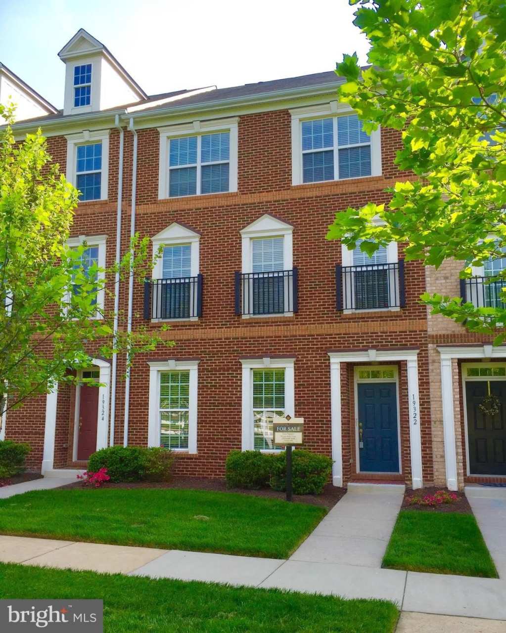 19322 GARDNER VIEW Square