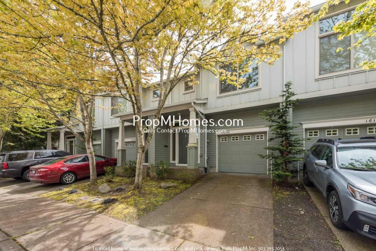 3 Bedroom Townhome in the Heart of Sherwood - HALF OFF DEPOSIT