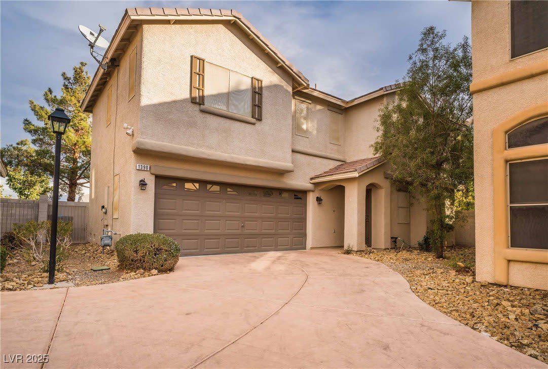 1390 LOUISIANA LAKES Avenue