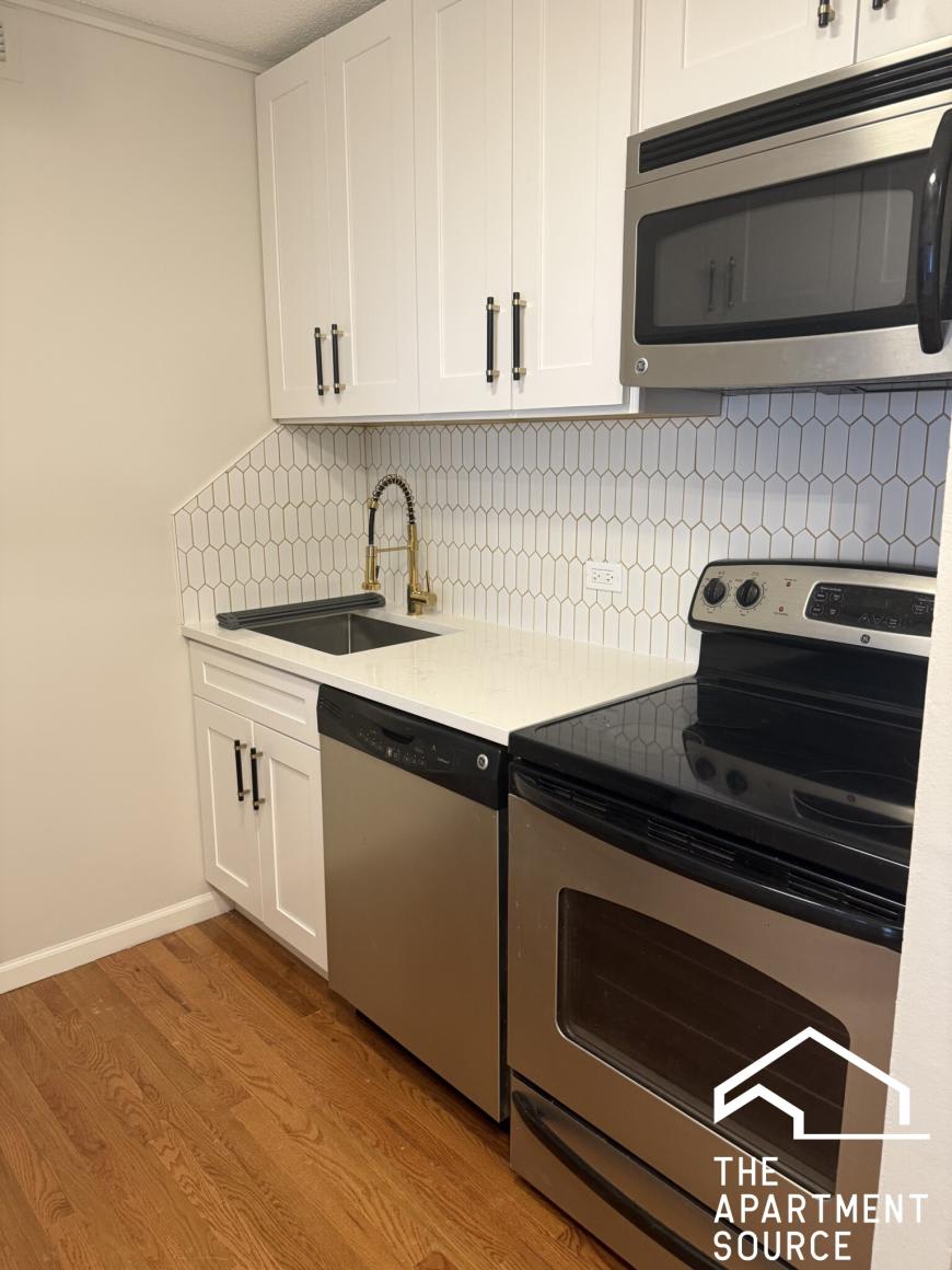 1313 North Ritchie Ct.