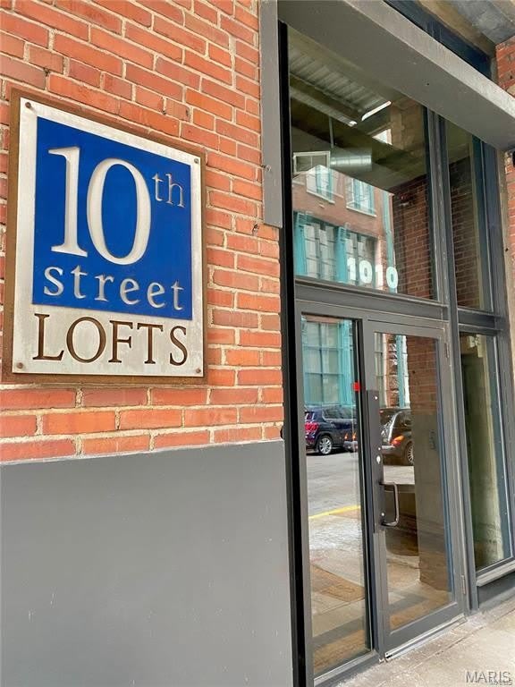 1010 Saint Charles Street