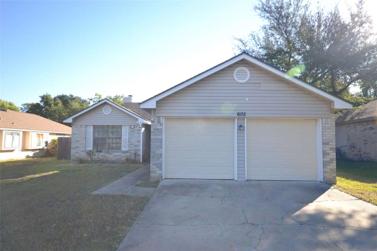 3 Bedroom 2 Bath home - South Creek Subdivision