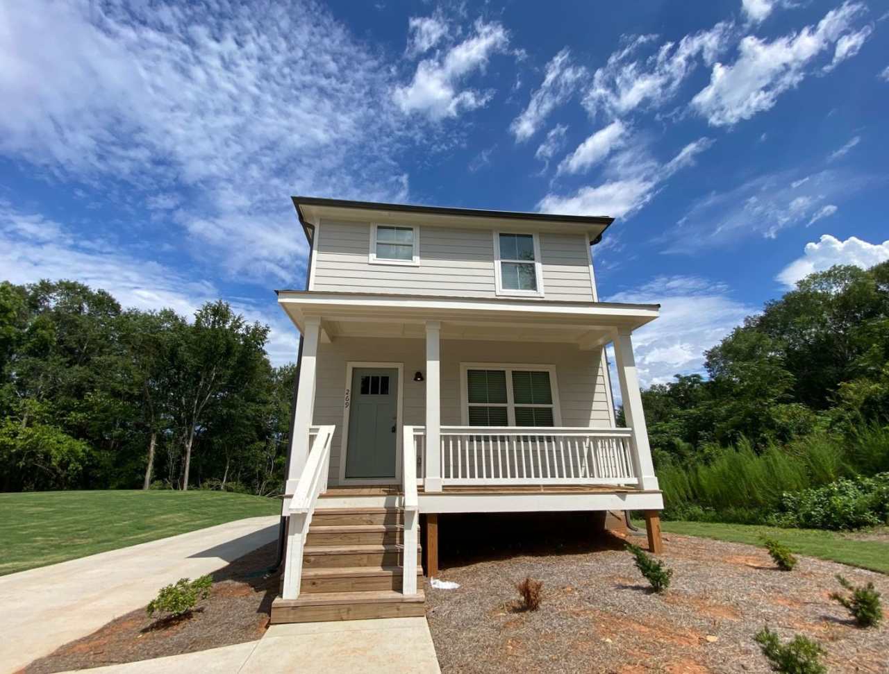 PRE-LEASING FOR AUGUST 2026! NEW CONSTRUCTION!