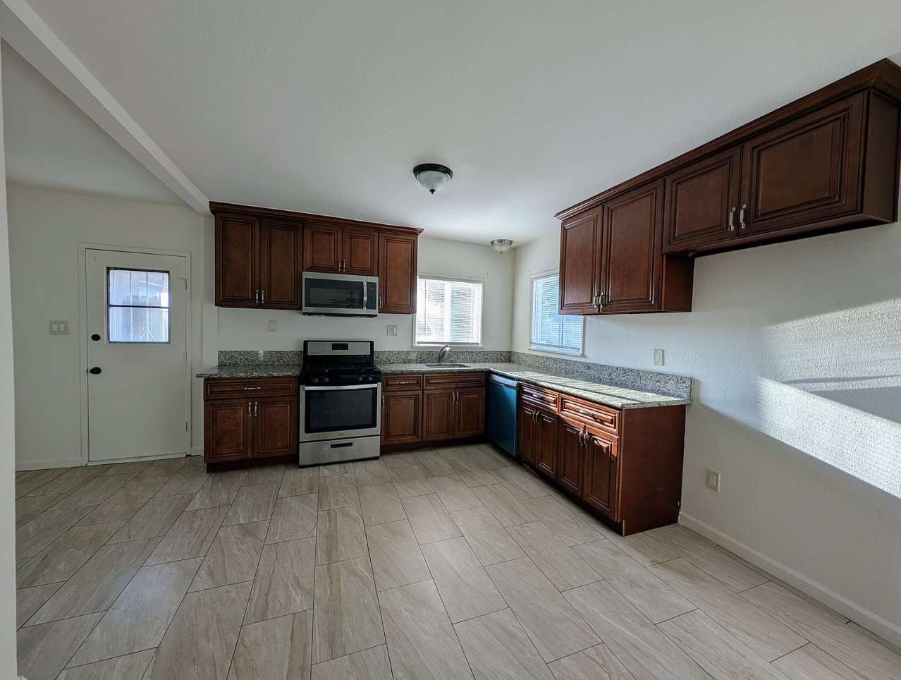 15111 Eucalyptus Ave