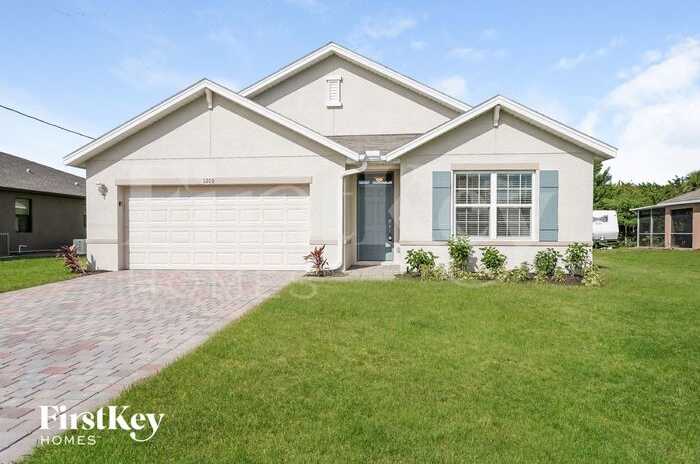 1209 Southwest 22nd Place