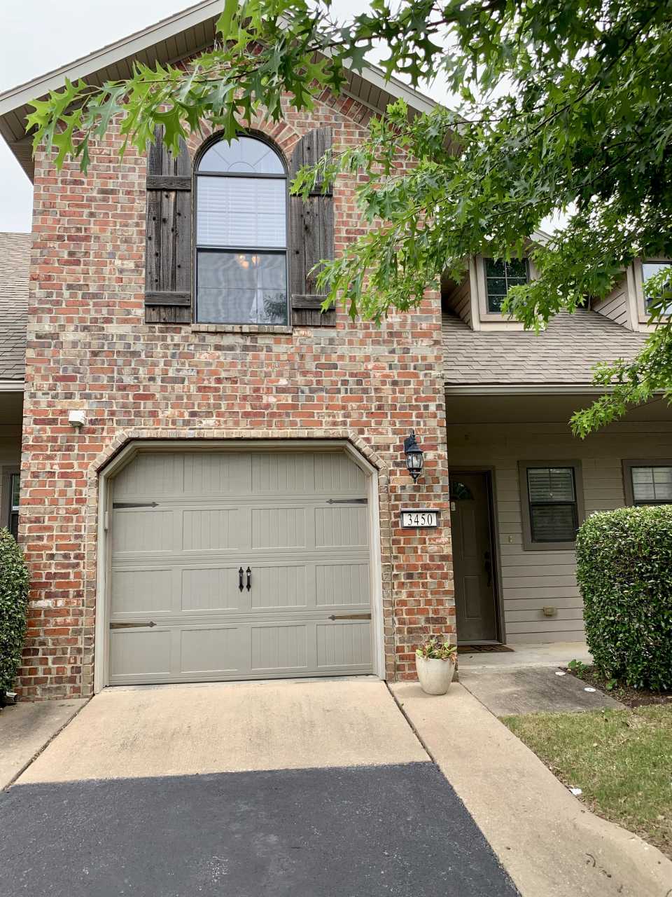 3450 West Chevaux Drive