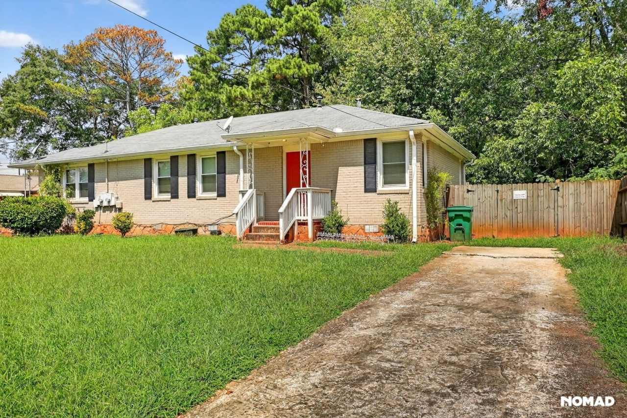 Charming 2BR Duplex Unit in Decatur