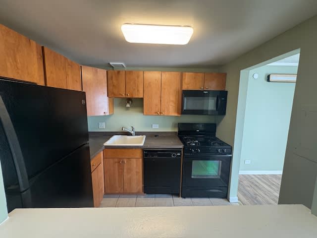 1460 Fairlane Dr, Schaumburg, Il.