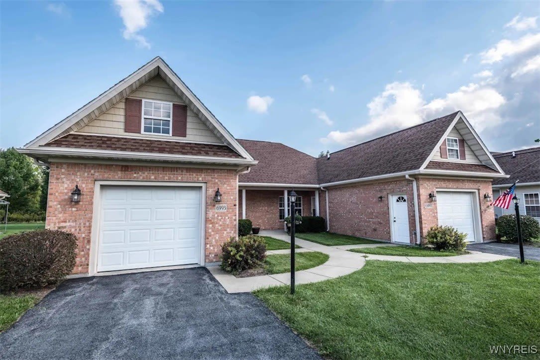 6979 Pepper Tree Court