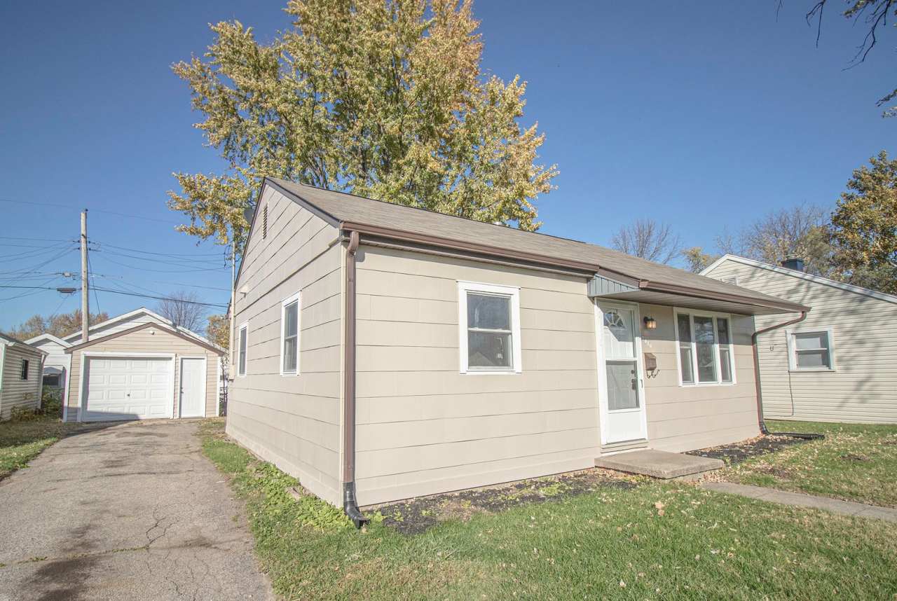 REMODELED 2 BEDROOM HOME