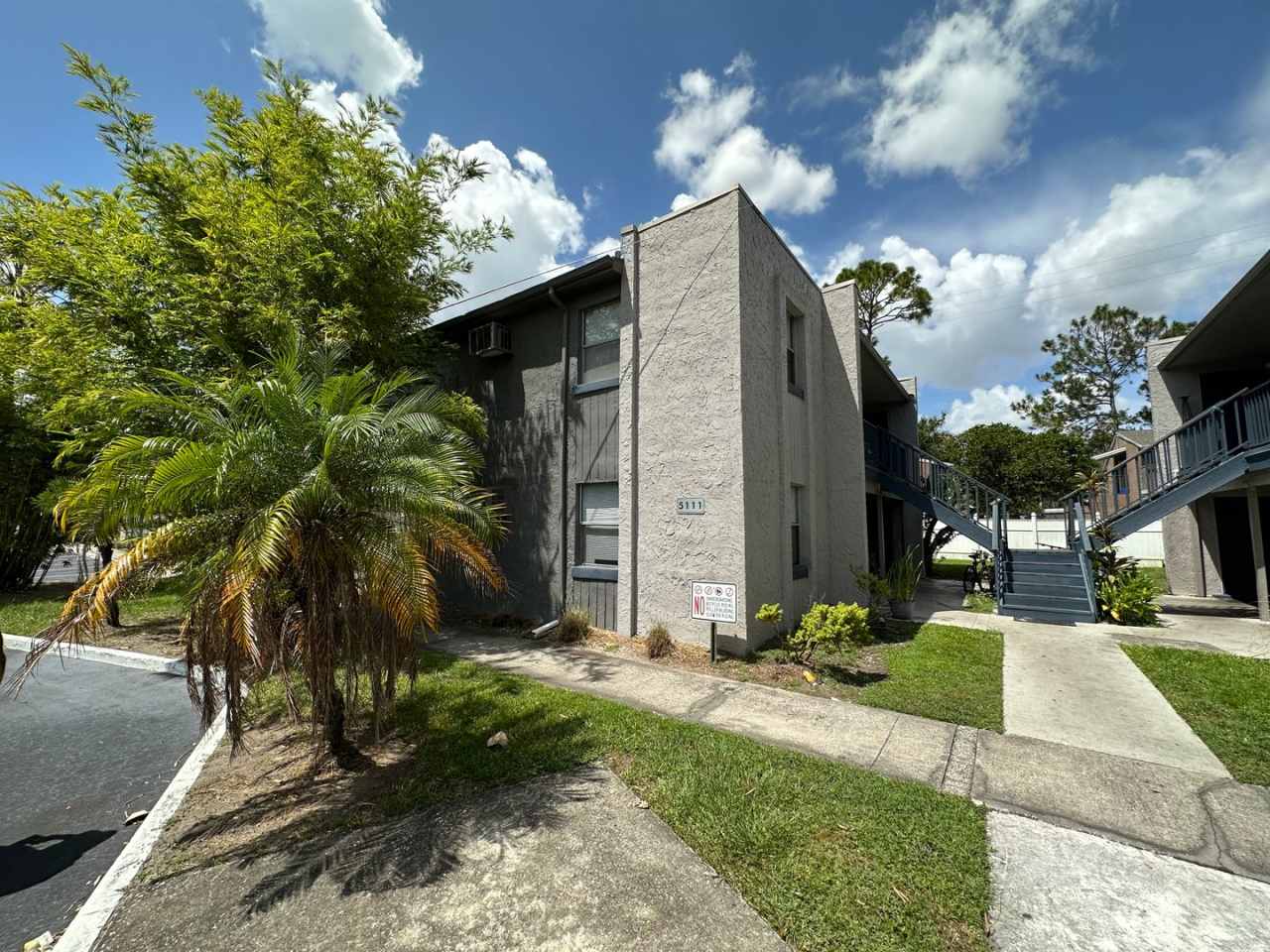 Conveniently Located 1 Bedroom, 1 Bath Apartment Near Downtown Orlando!