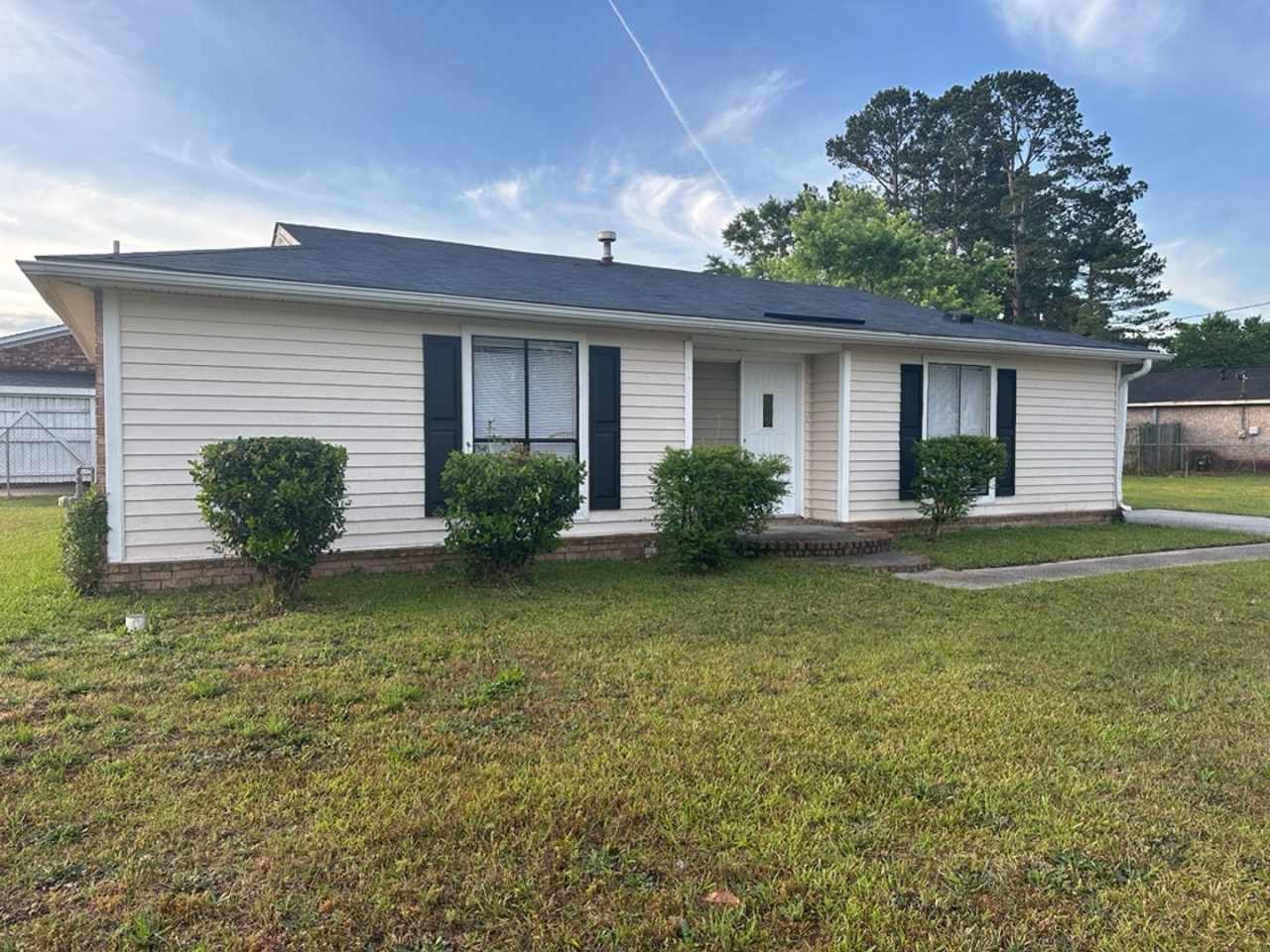 Renovated 3 bedroom, 2 bath on corner lot!
