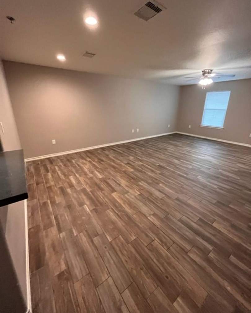 Nederland Ave Townhomes