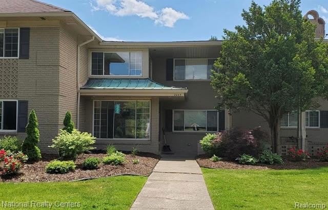 2245 S WALTON Boulevard