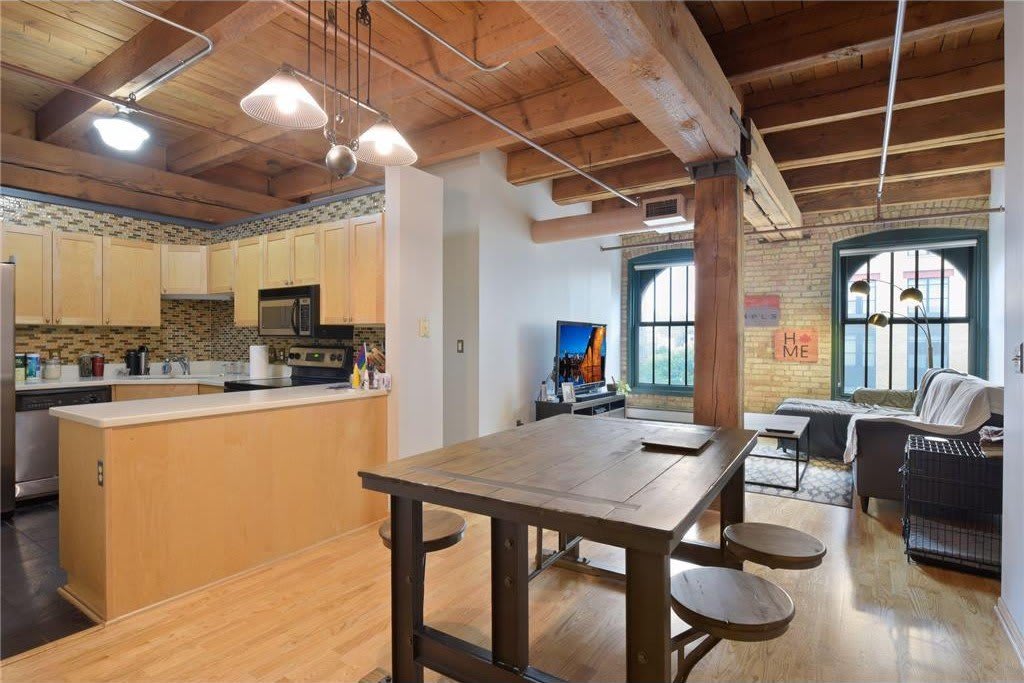 400 N 1st Street