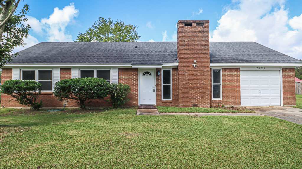 7121 Thornbriar Street