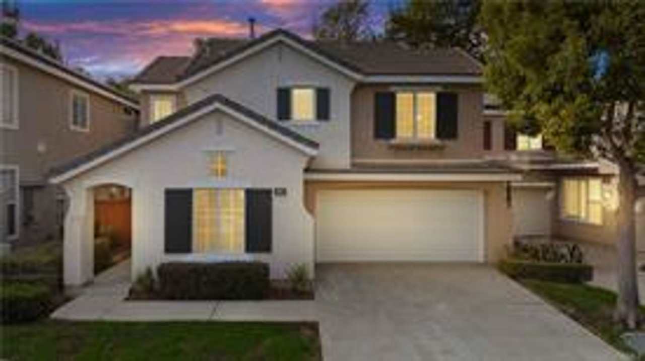 Stunning Aliso Viejo Pool Home 4 Bedroom