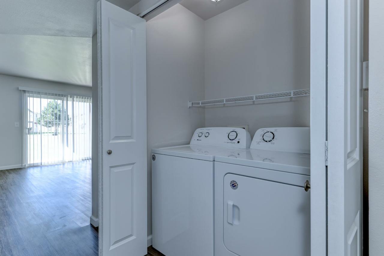 Meadowood Apartments