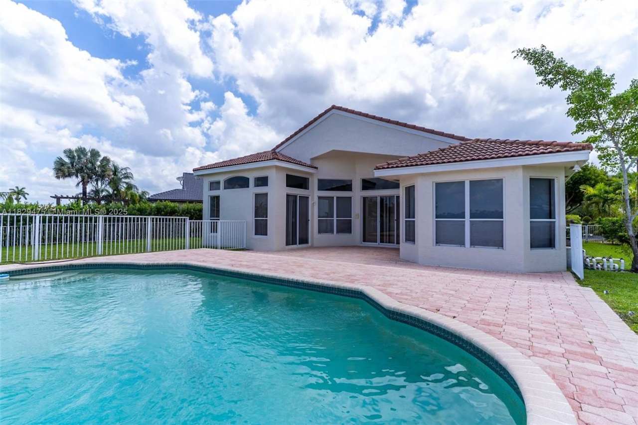 17999 SW 35th Street, Miramar, FL 33029