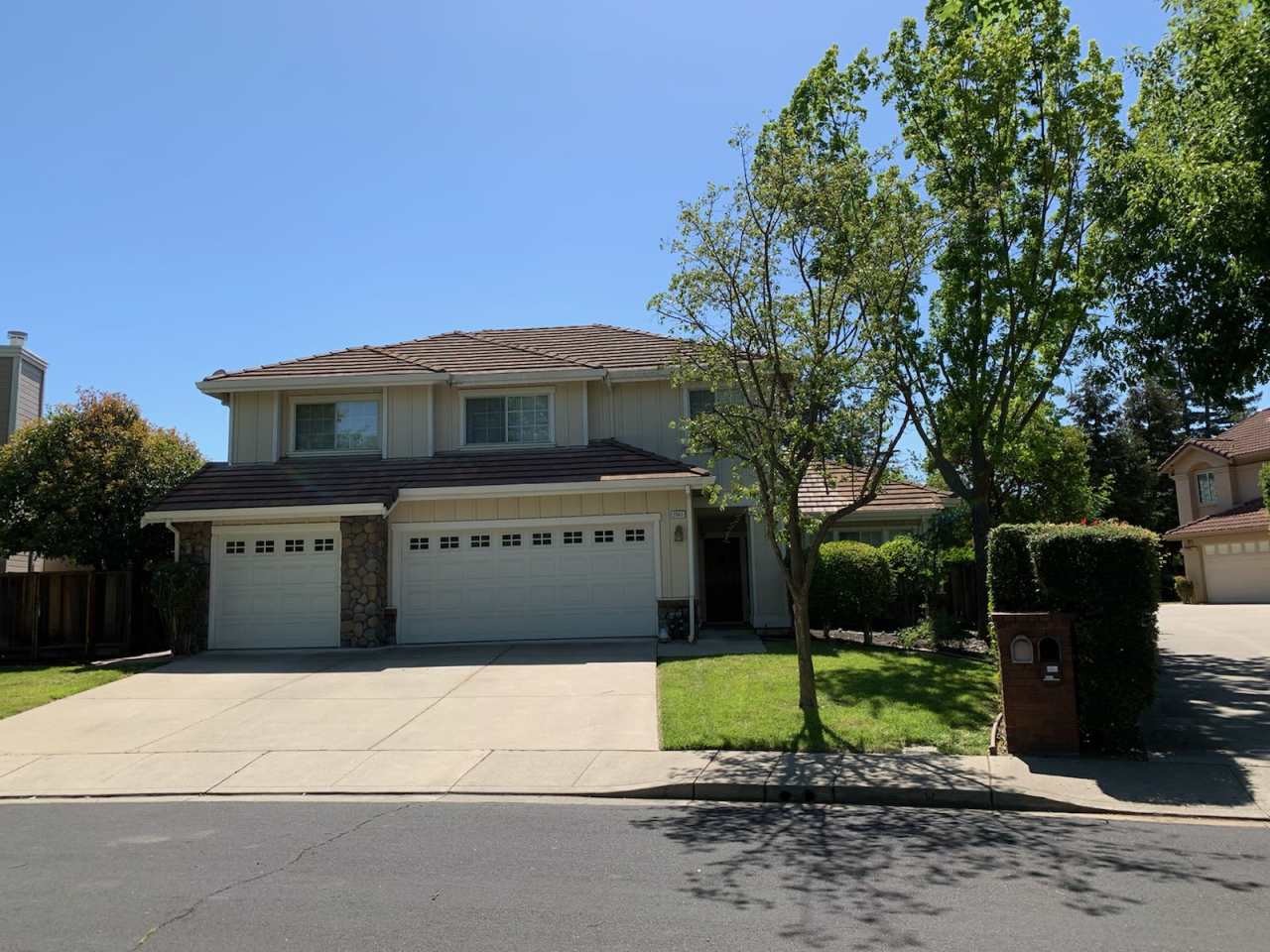 2065 Walnut Shadows Court