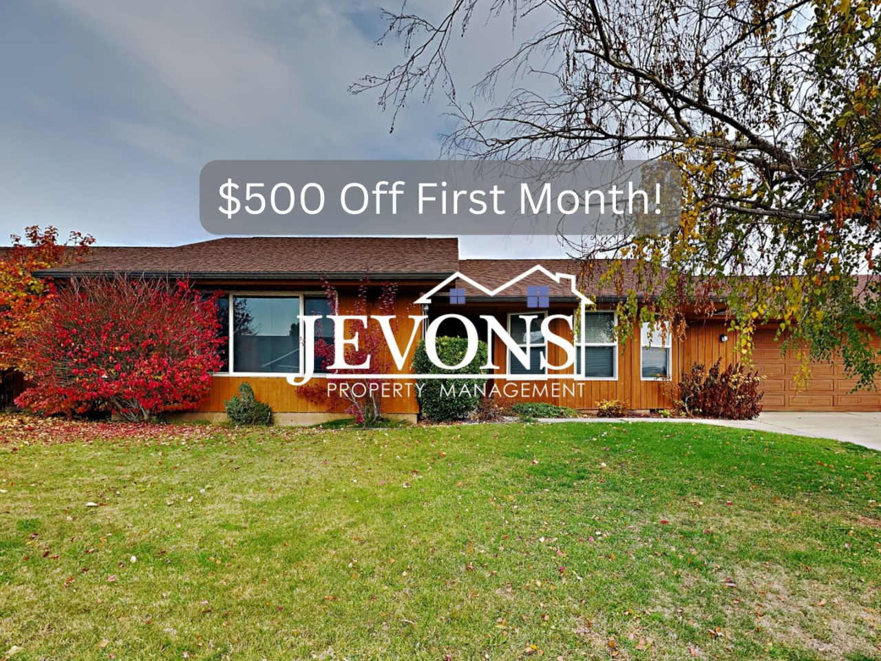 $500 Off First Month! Enjoy this 3-bedroom home featuring a fully equipped kitchen, a two-car attached garage, and a fenced backyard - Conveniently located near Yakima Valley College