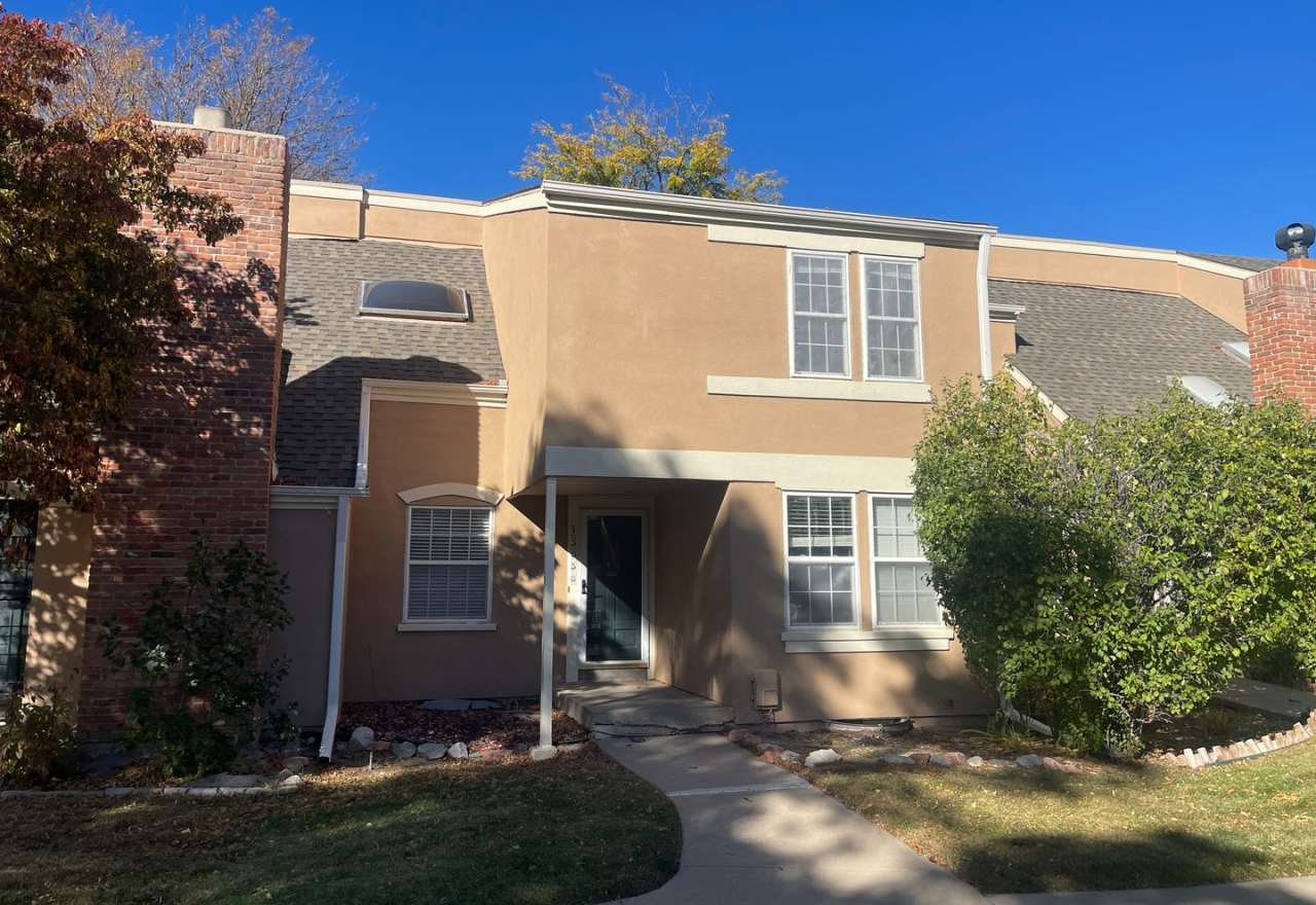 Spacious 4-Bedroom Home with Finished Basement  Prime Location!