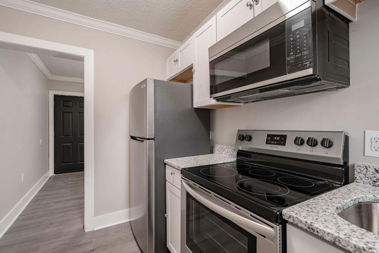 Charming Apartment Downtown Columbia - Housing Vouchers Accepted!