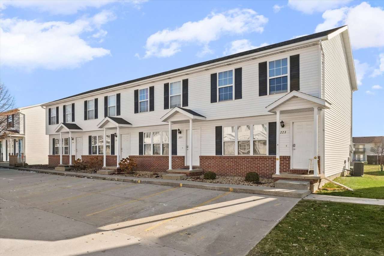 Well-Appointed 3-Bedroom, 3-Bathroom Townhome With Finished Basement and Patio