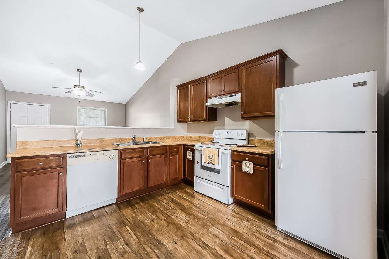 Meadow Creek Townhomes