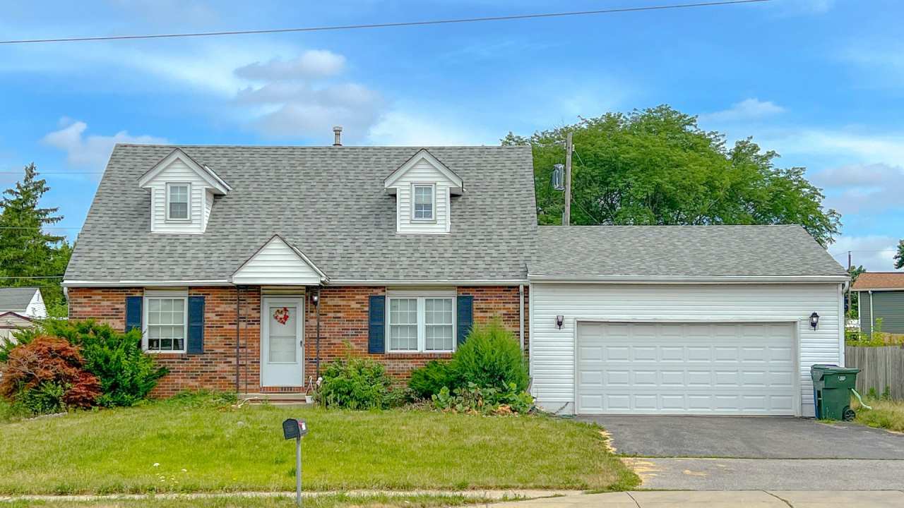 Inviting Custom Built Home for Rent in Holly Hill Neighborhood