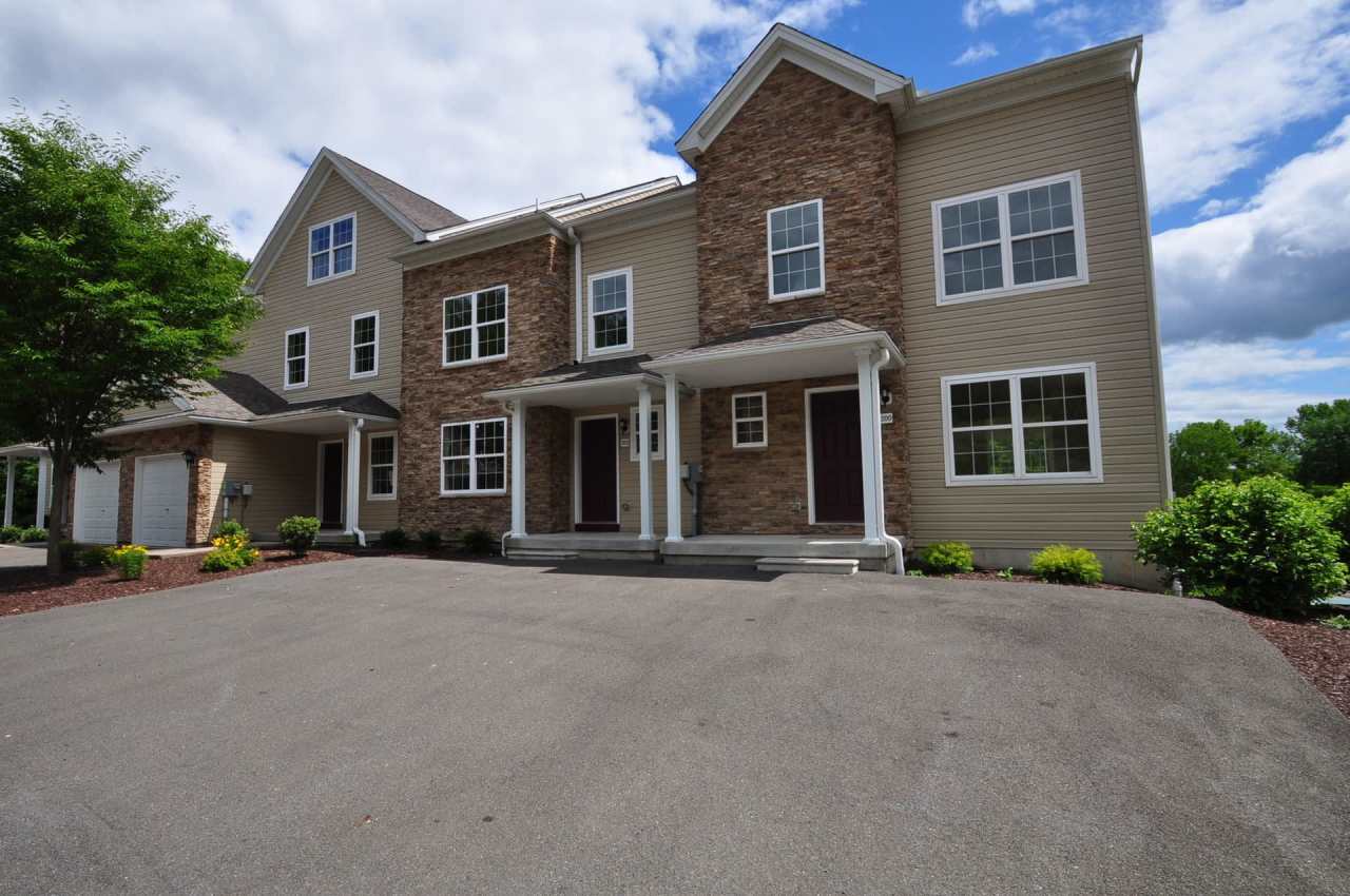 Dream Mountain Hollow