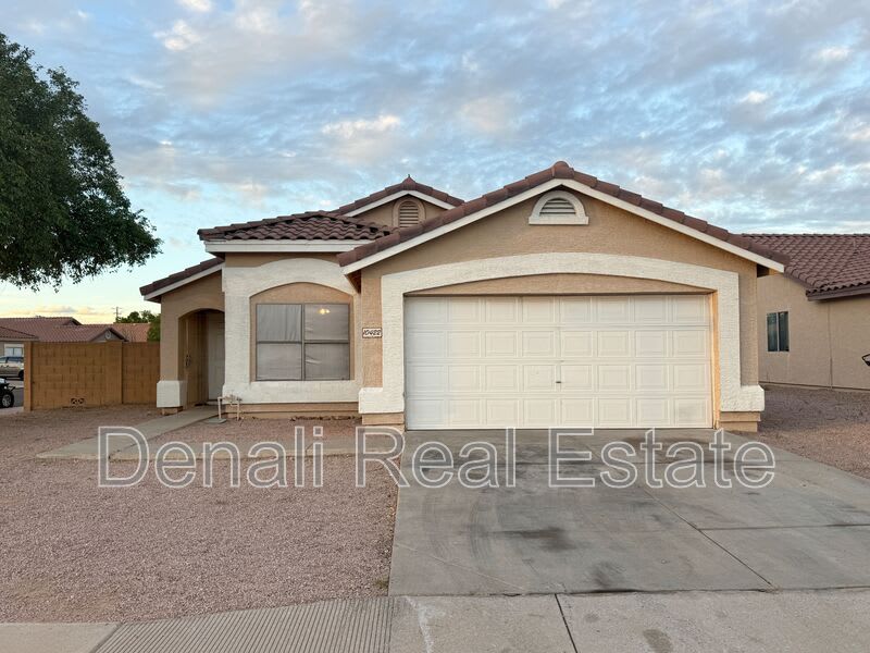 10422 E Bramble Avenue