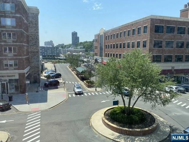 2207 City Place 2207