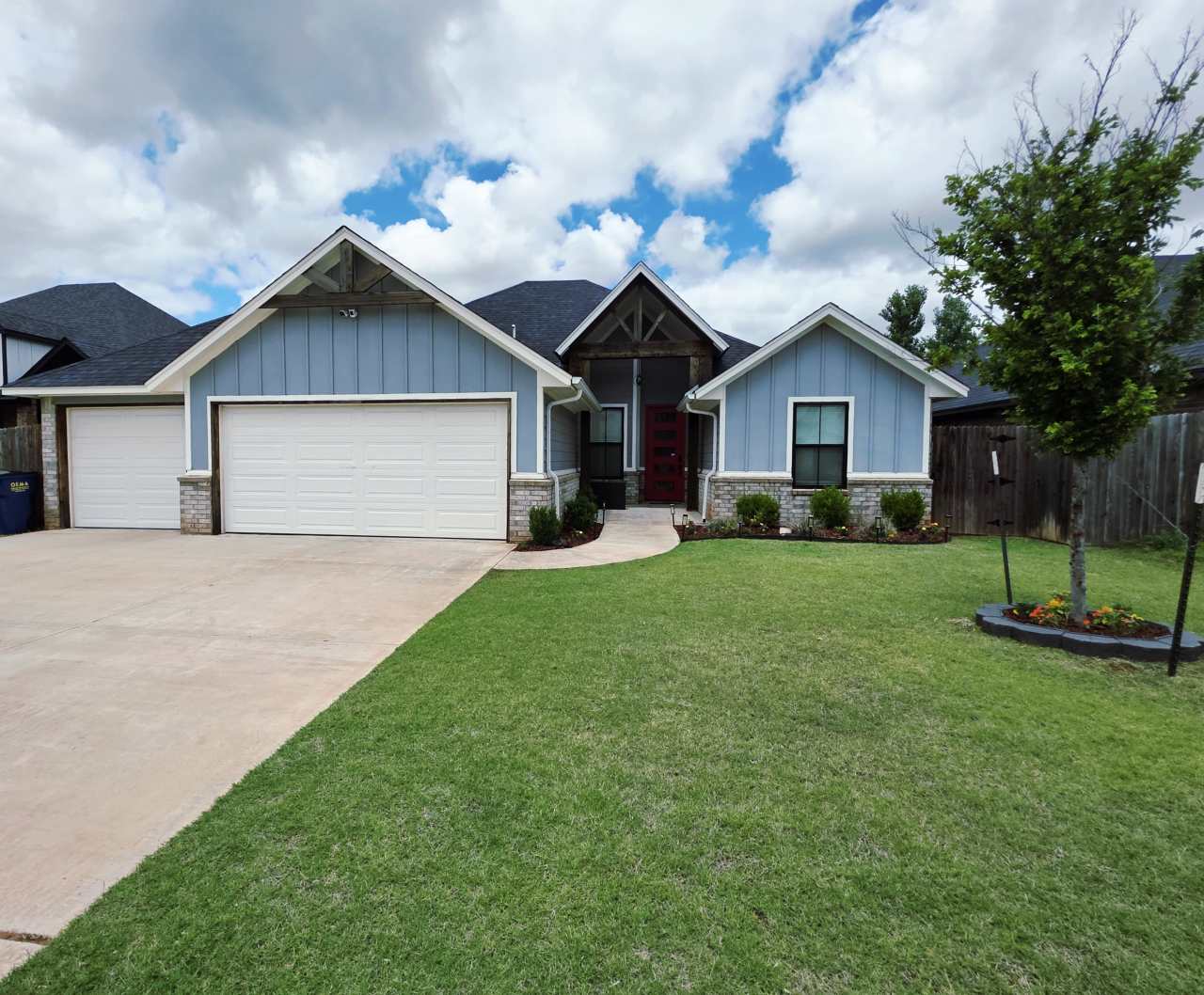 533 East Barajas Terrace