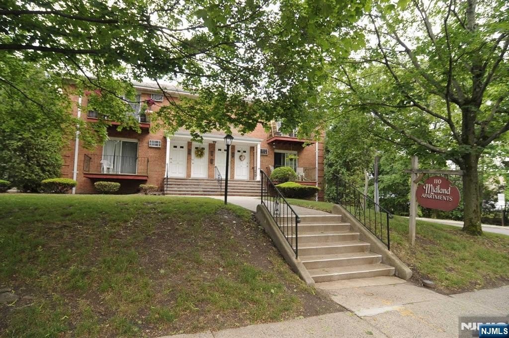110 Midland Avenue 5B