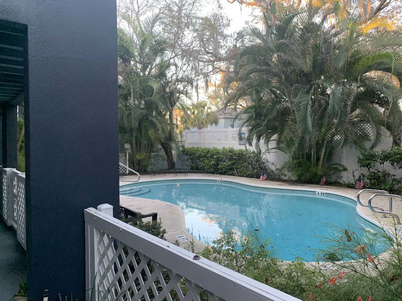 606 South Albany Avenue