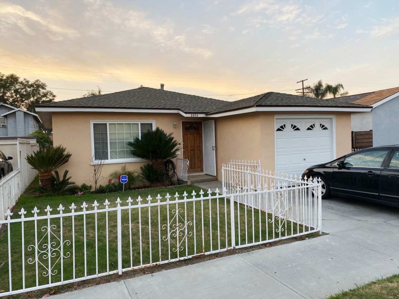 Nice Neighborhood North Long Beach 2 bd 1 bath Home