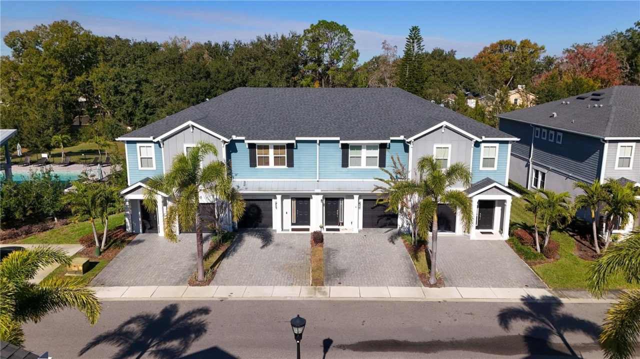 2915 GRAND KEMERTON PLACE